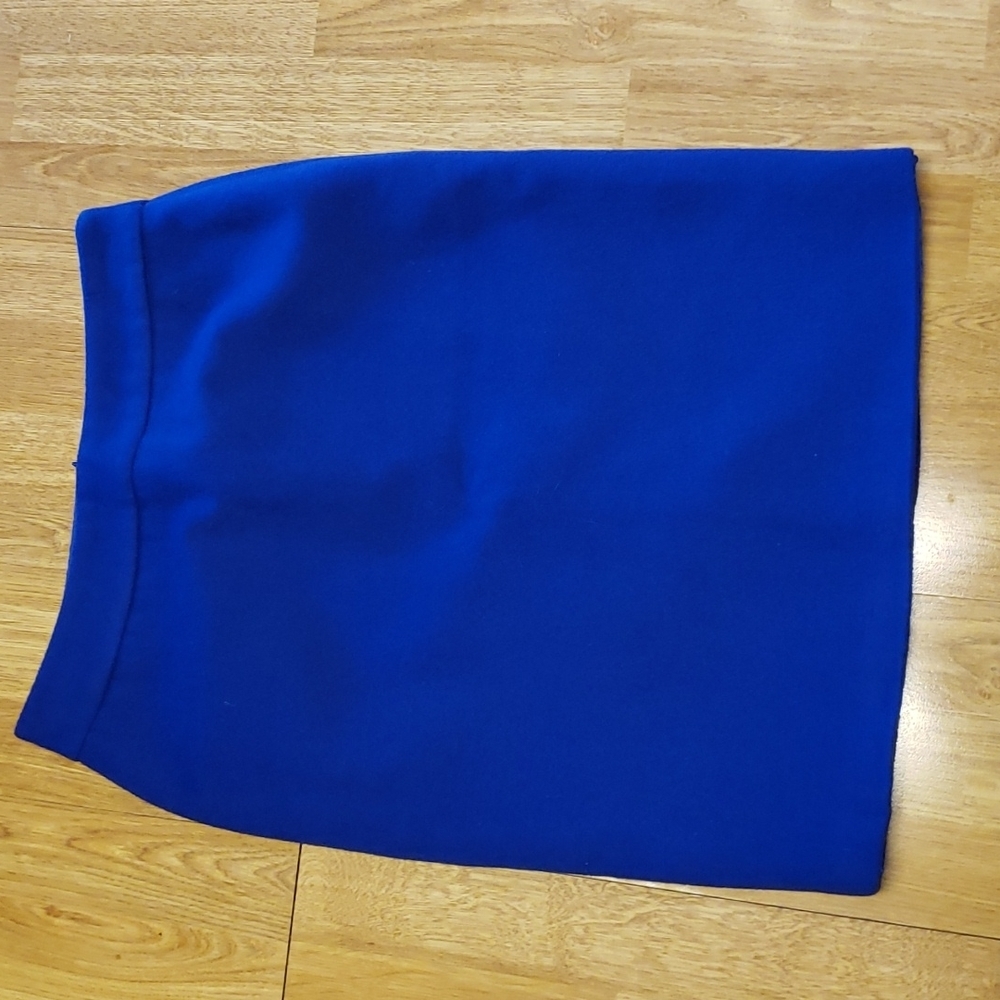 Garnet Hill royal blue 100% wool pencil skirt size 4